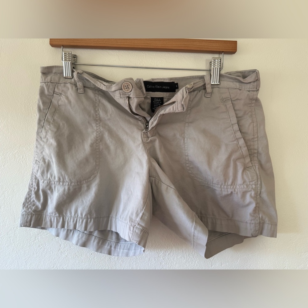 Calvin Klein Jeans Light Tan Cargo Shorts